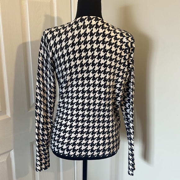 Merona button up sweater - Picture 2 of 5